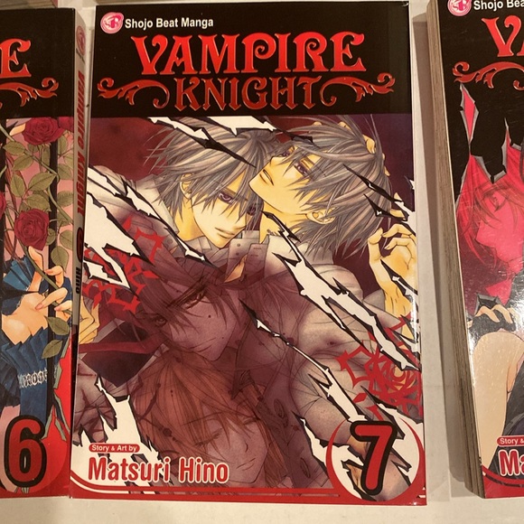 NWT Vampire Knight Graphic Novels, Volumes 1-8 - Picture 8 of 9
